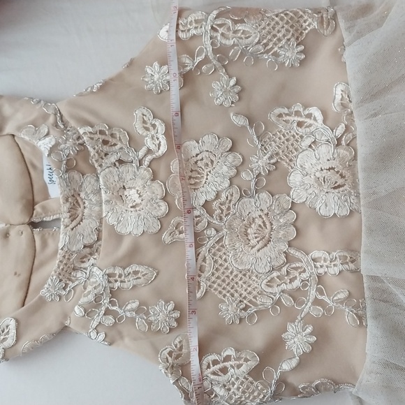 Girls dress size 7 - Picture 3 of 3